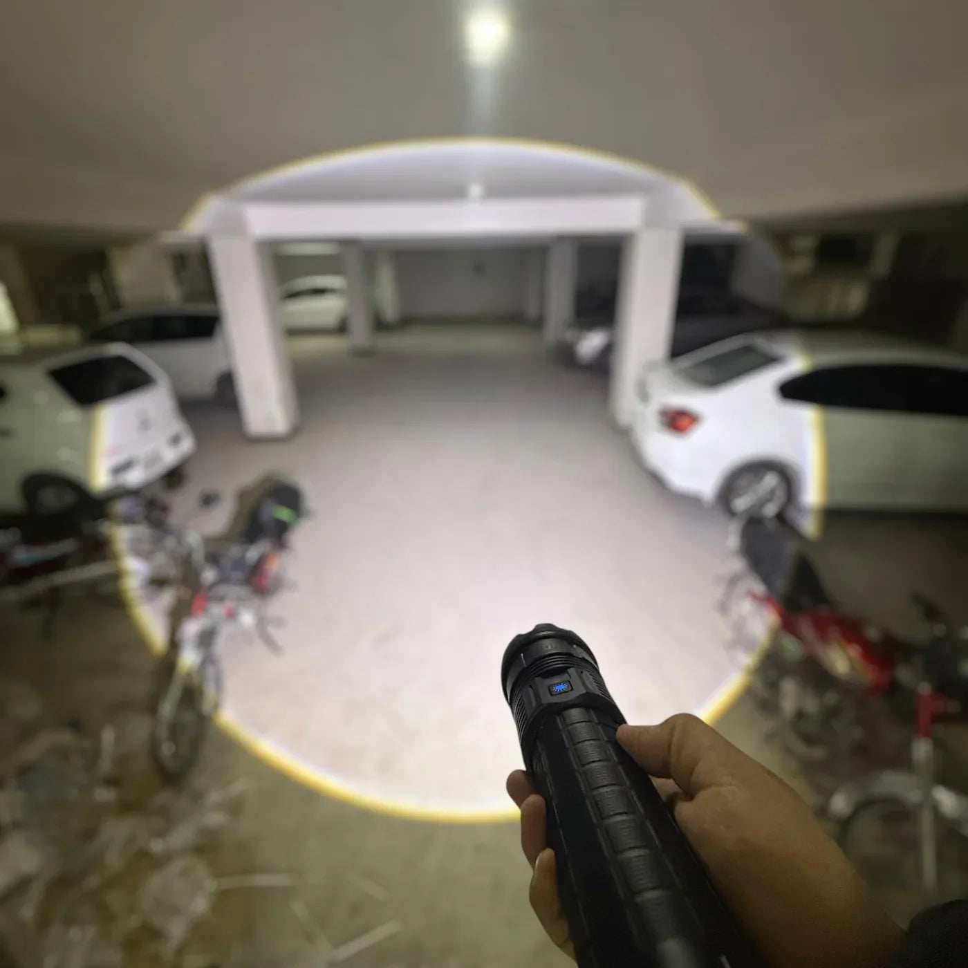 Zoom White Laser Flashlight Torch SLH-891